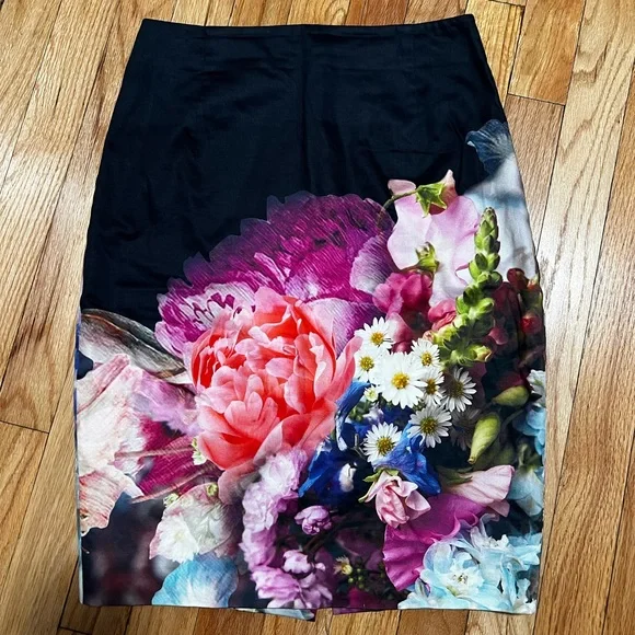 Ted Baker Karyce Floral Print Pencil Skirt - Picture 5 of 13